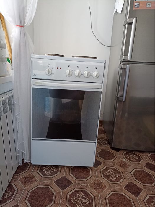 Продам электрическую плиту