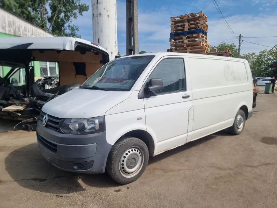dezmembrez VW Transporter T5, an 2011 , motor 2.0 tdi cutie manuala 5+1