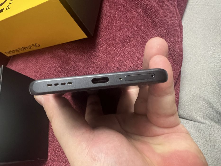 Realme 10 pro + (12/256)