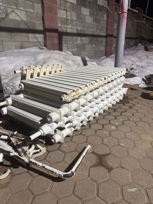 Чугунные батареи продам по секциям