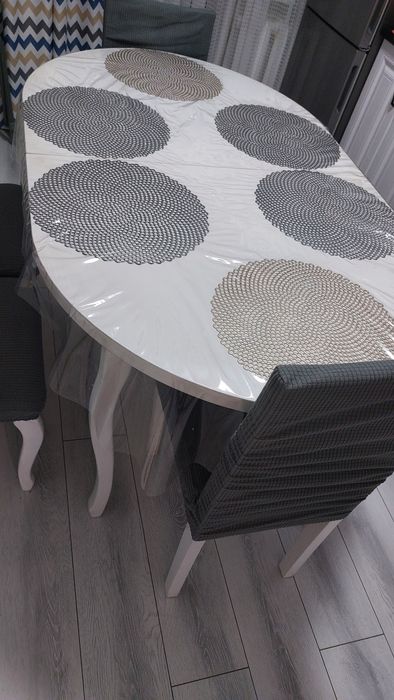 Продам стол стулья