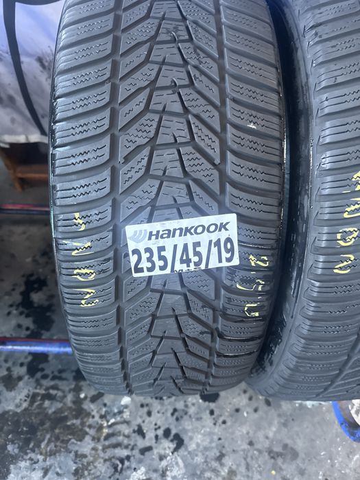 235/45/19 Hankook