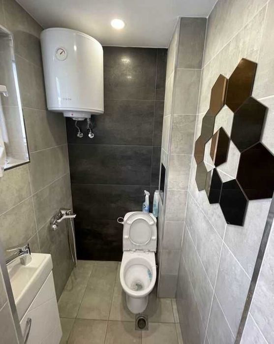 Дава се под наем Едностаен апартамент в Пловдив, Кършияка - 40 кв.м за 300 € - Снимка #4