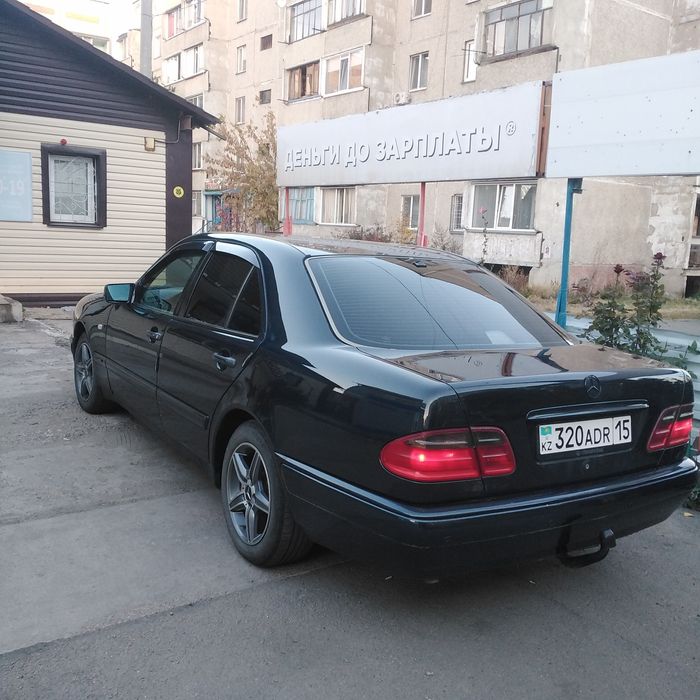 Продам мерседес 210