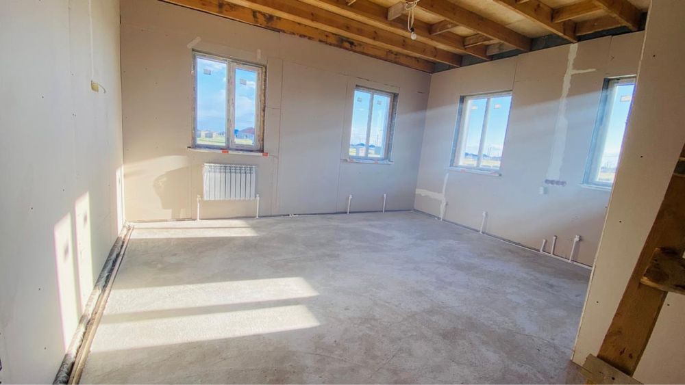 Продам новый  дома 2 город Аксай