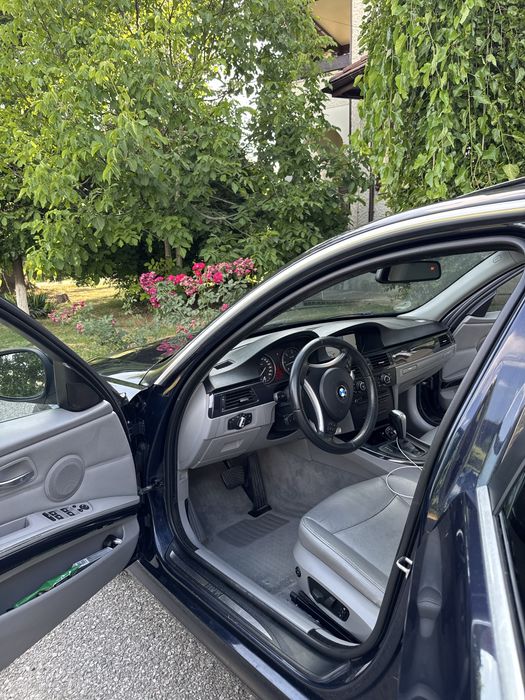 BMW 325d – 3.0 diesel / Automată / Full Option / An 2010