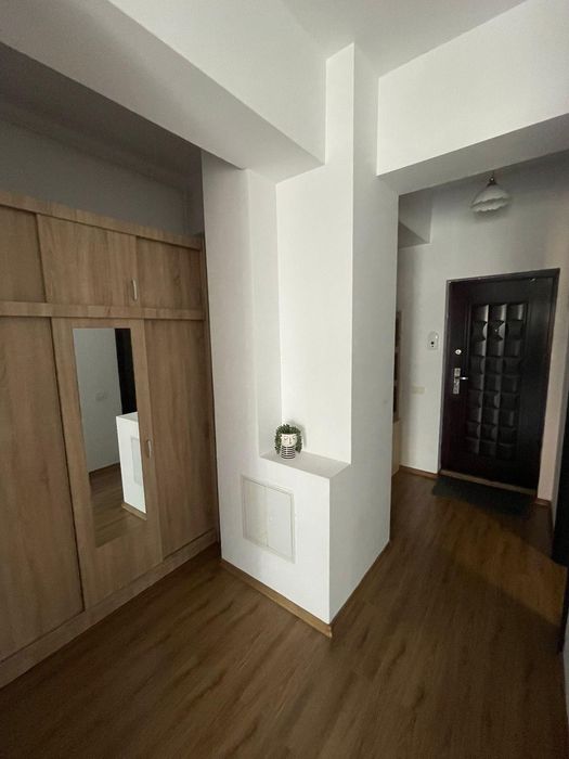 Proprietar inchiriez garsoniera Militari Residence stradal