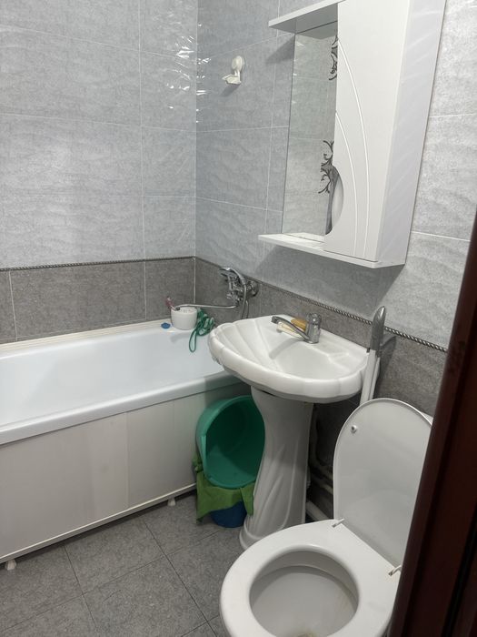 Продается 3 - х комн квартира