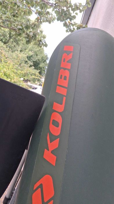 Надуваема лодка Kolibri гребла