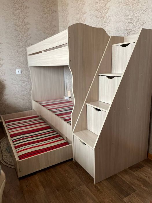 3х ярусная кровать