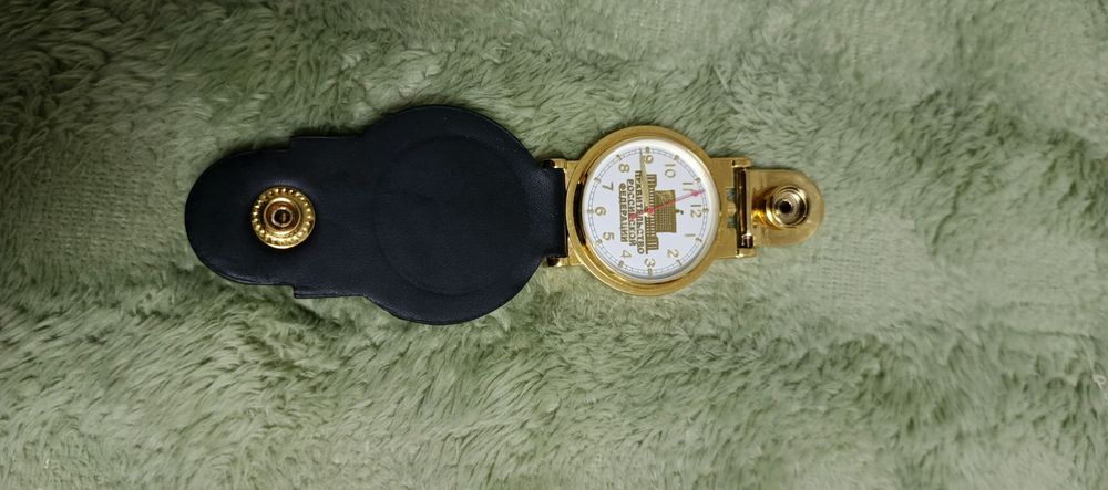 Продам часы на ремень необычные