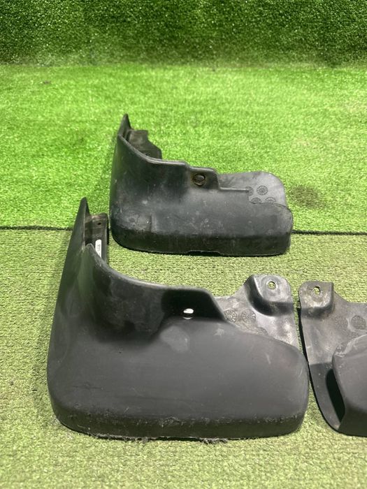 Бризгавик Toyota Carolla