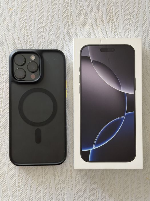 Iphone 16 pro max.