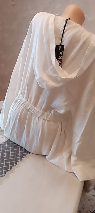 Продам новое платье