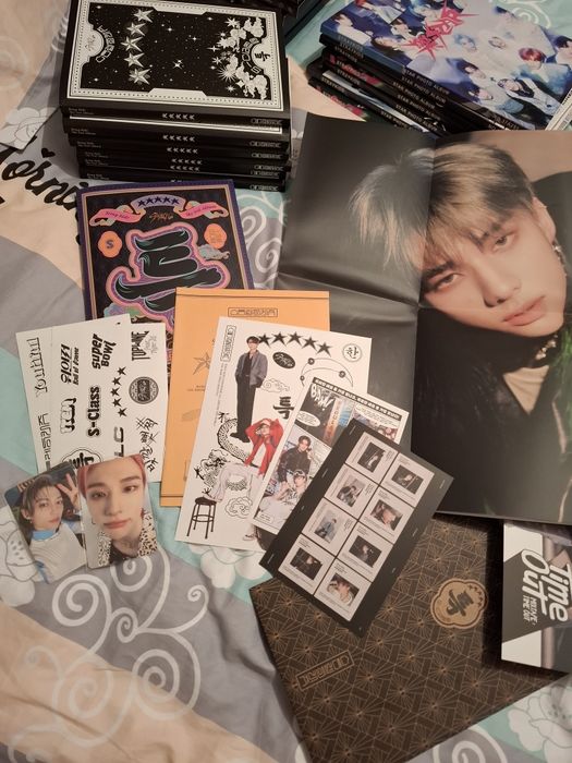 Продам альбомы STRAY KIDS