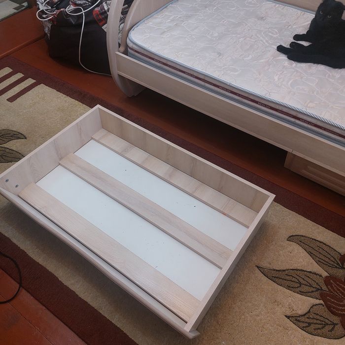 Кровать 83см на 2м