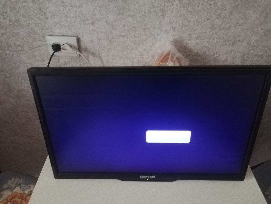 Продам телевизор не смарт Elenberg 22 дюйма