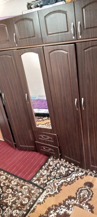 Шкаф средний  б/у