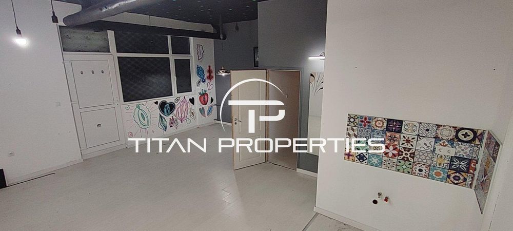 Дава се под наем Офис в Бургас, Зорница - 100 кв.м за 612 € - Снимка #2