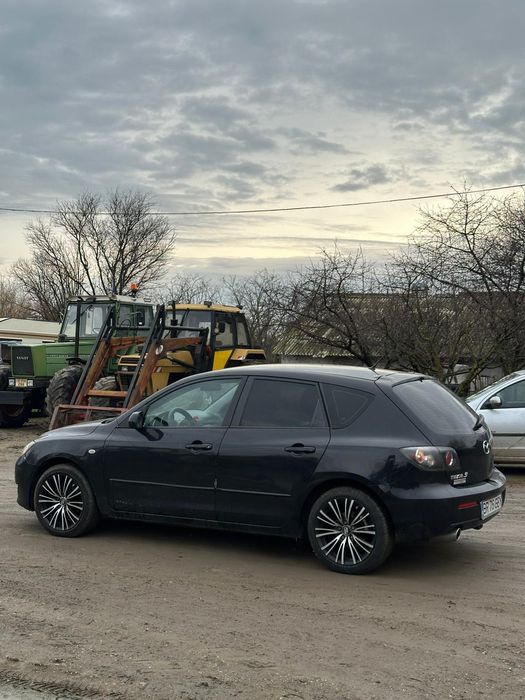 Vând Mazda 3 motor 1.6