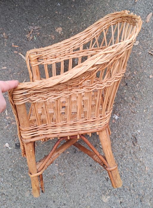 Scaun de copil și scaun pliabil negru