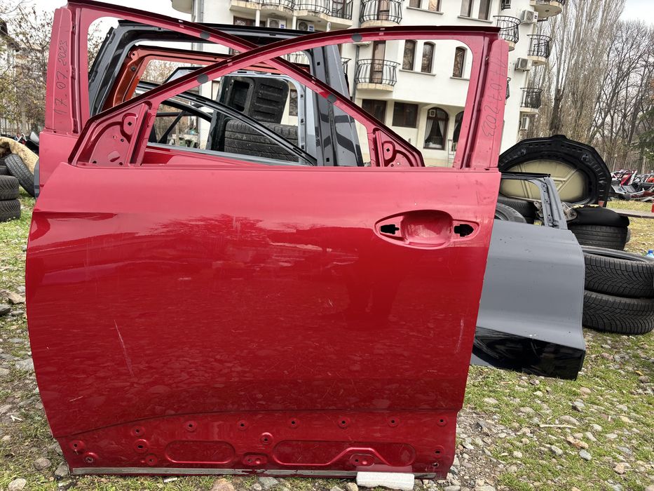 Врата Пежо 3008 2 Пежп 5008/Peugeot 3008 2 Peugeot 5008    2броя