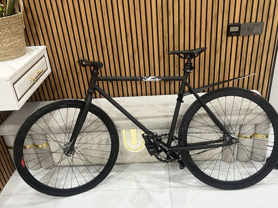 Fixed gear horse 700