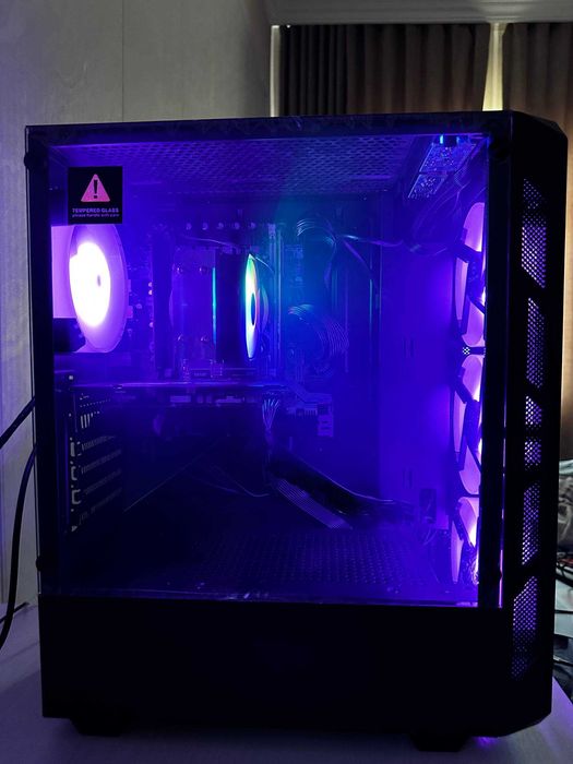 Игровой компьютер/Готовый полный комплект-RX 5500 XT DDR6 8GB/SSD 1 tb