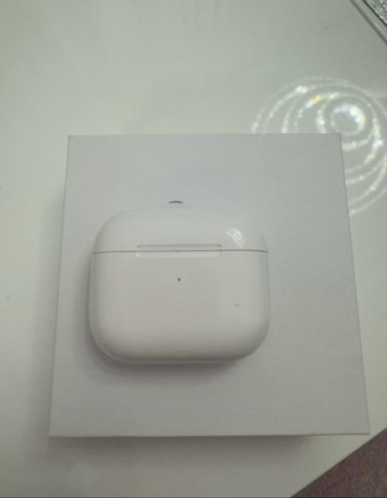 Iphone 15 pro 128GB natural titanium+casti Apple airpods 3 noi