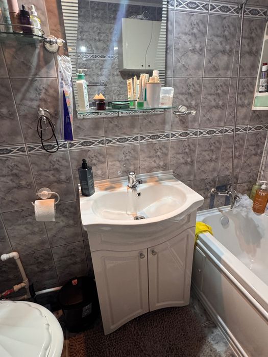 Oglinda chiuvetă cadă wc