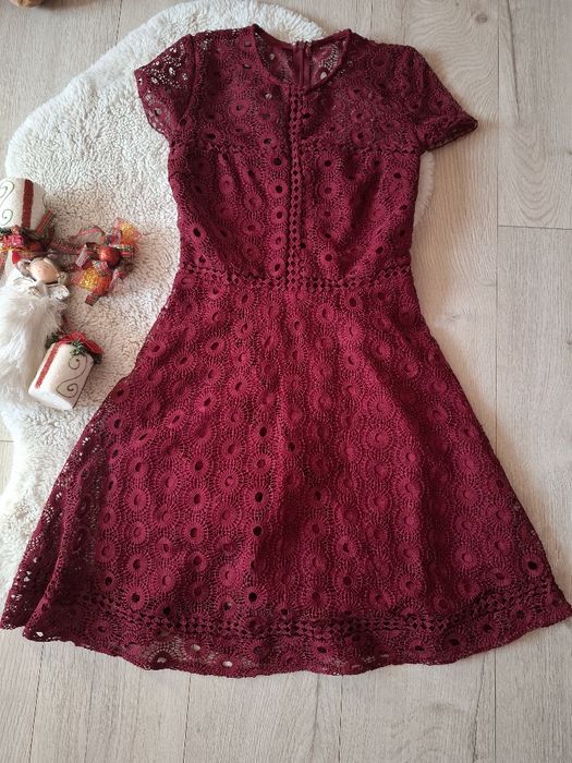 Дантела рокля с подплата