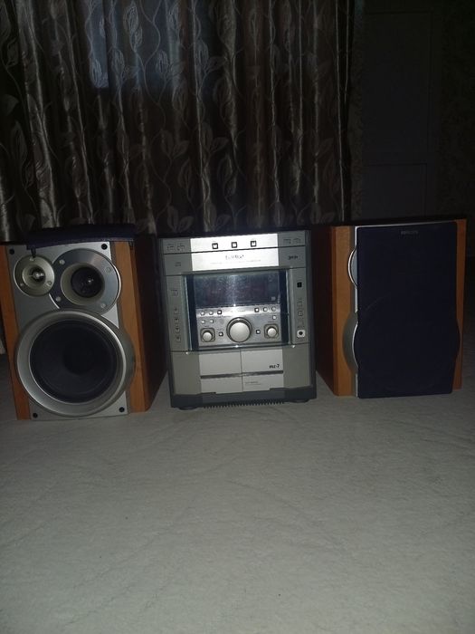 Музыкальный центр  Филипс