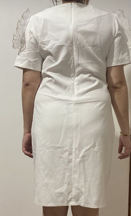 Продам плаья каждые по 5