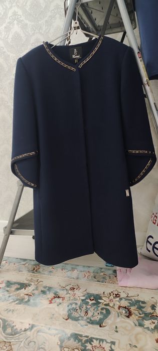 Женское пальто сатылады