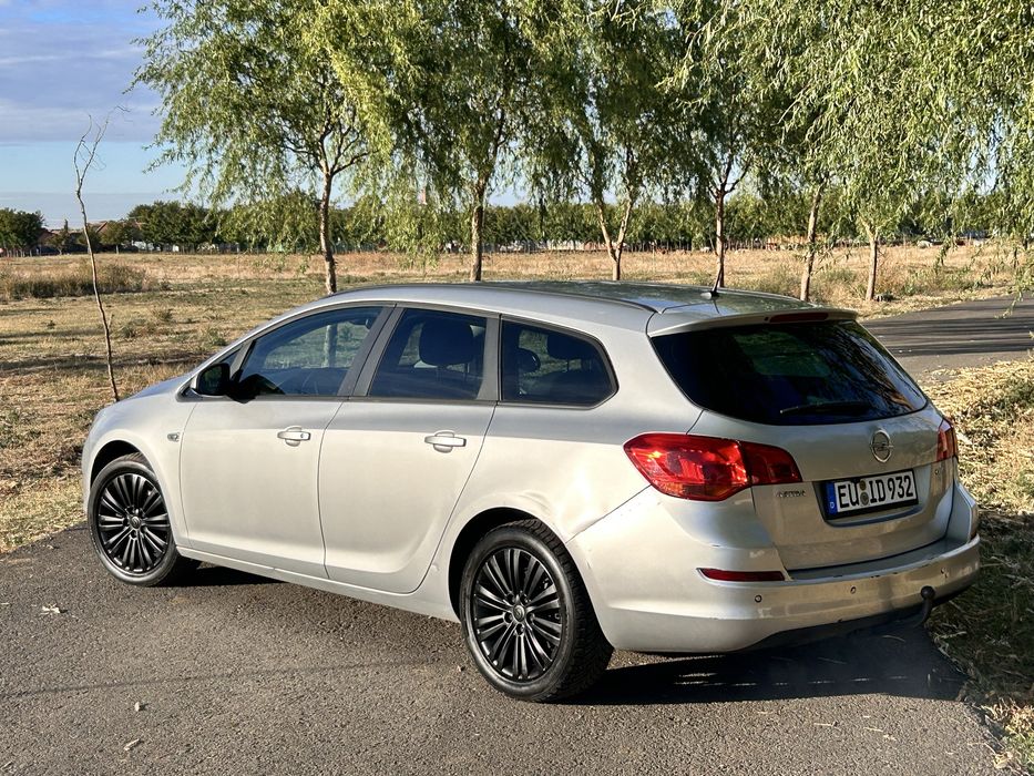 OPEL Astra 2011 — imagine 2