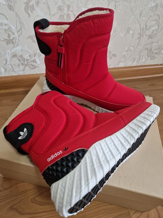 Дутыши adidas оригинал