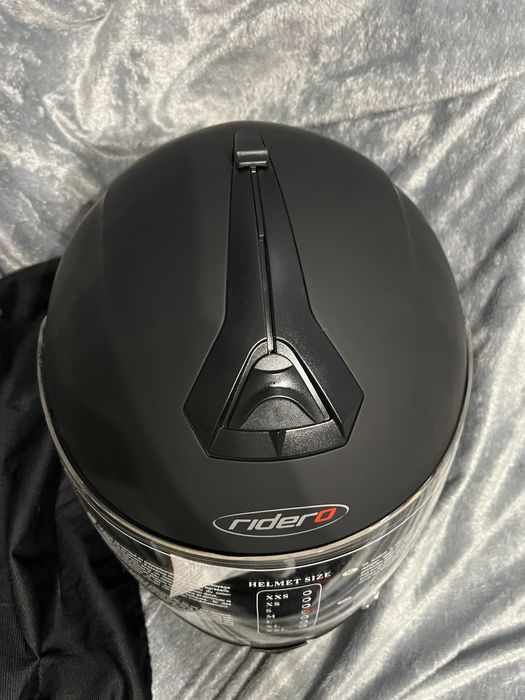 Чисто нова каска RIDERO YP H920-C-M