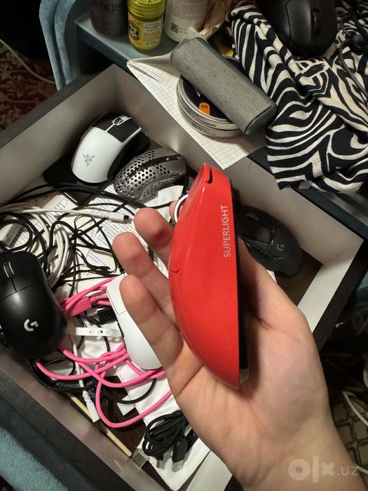 Logitech g pro superlight red