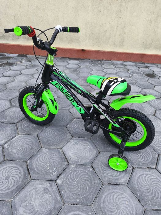 Bicicleta noua pentru copii