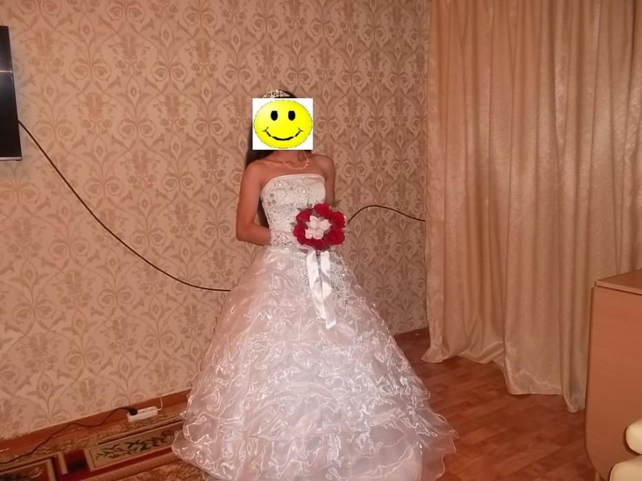 Свадебное платье