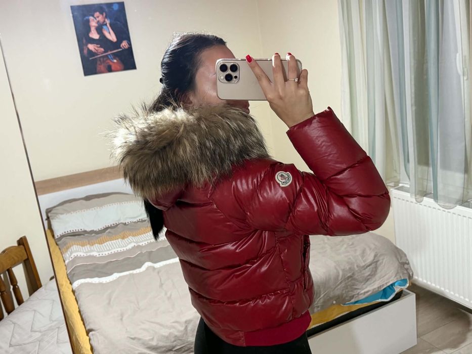 Дамско яке Moncler с гъши пух