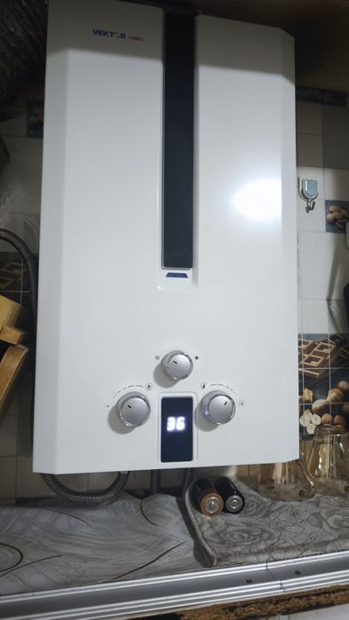 Продаем 2 газовые калонки в отличном состоянии.