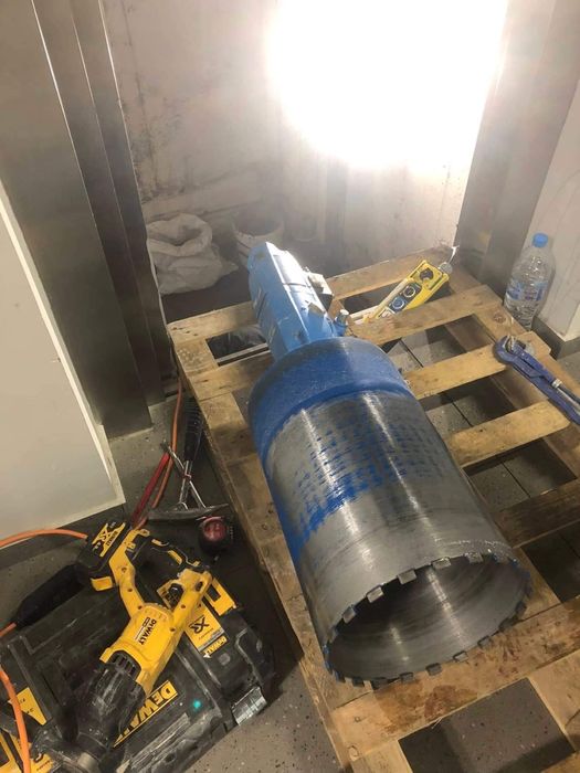 Диамантено пробиване, пробиване на отвори в бетон.