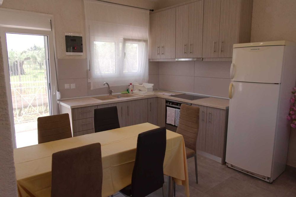 Триетажна къща в Каландра - Халкидики, Гърция