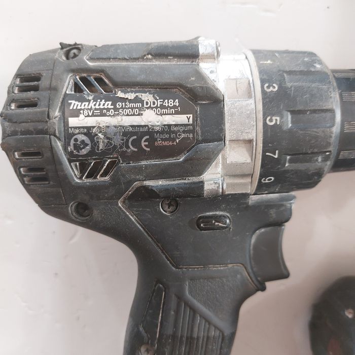 Безчетков акумулаторен винтоверт Макита 18 волта Makita DDF484