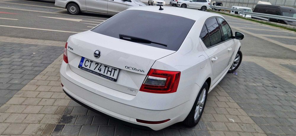 SKODA Octavia 2018 — imagine 5