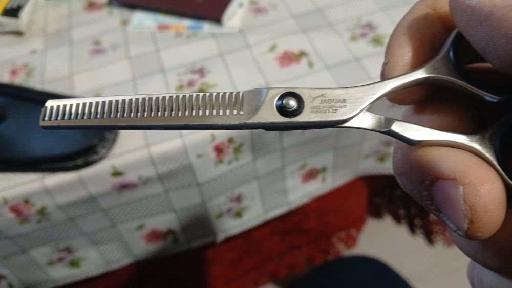 Foarfeci de tuns profesionale de la jaguar