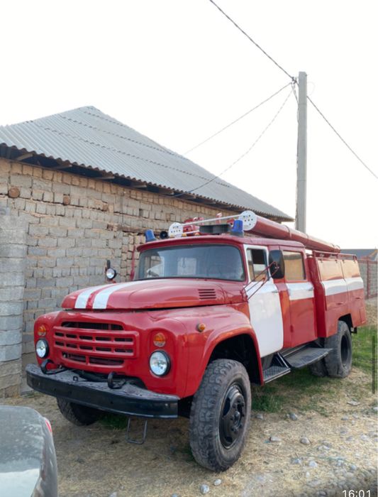 Пожарная машина Зил АЦ 40