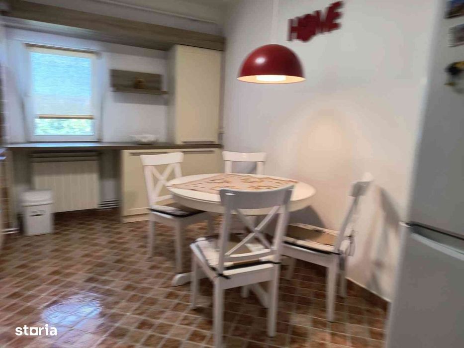 Apartament 3 camere nicolina bloc 1990