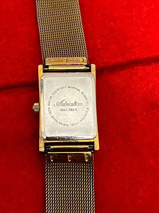 Часы разные цена указано в обьявлений